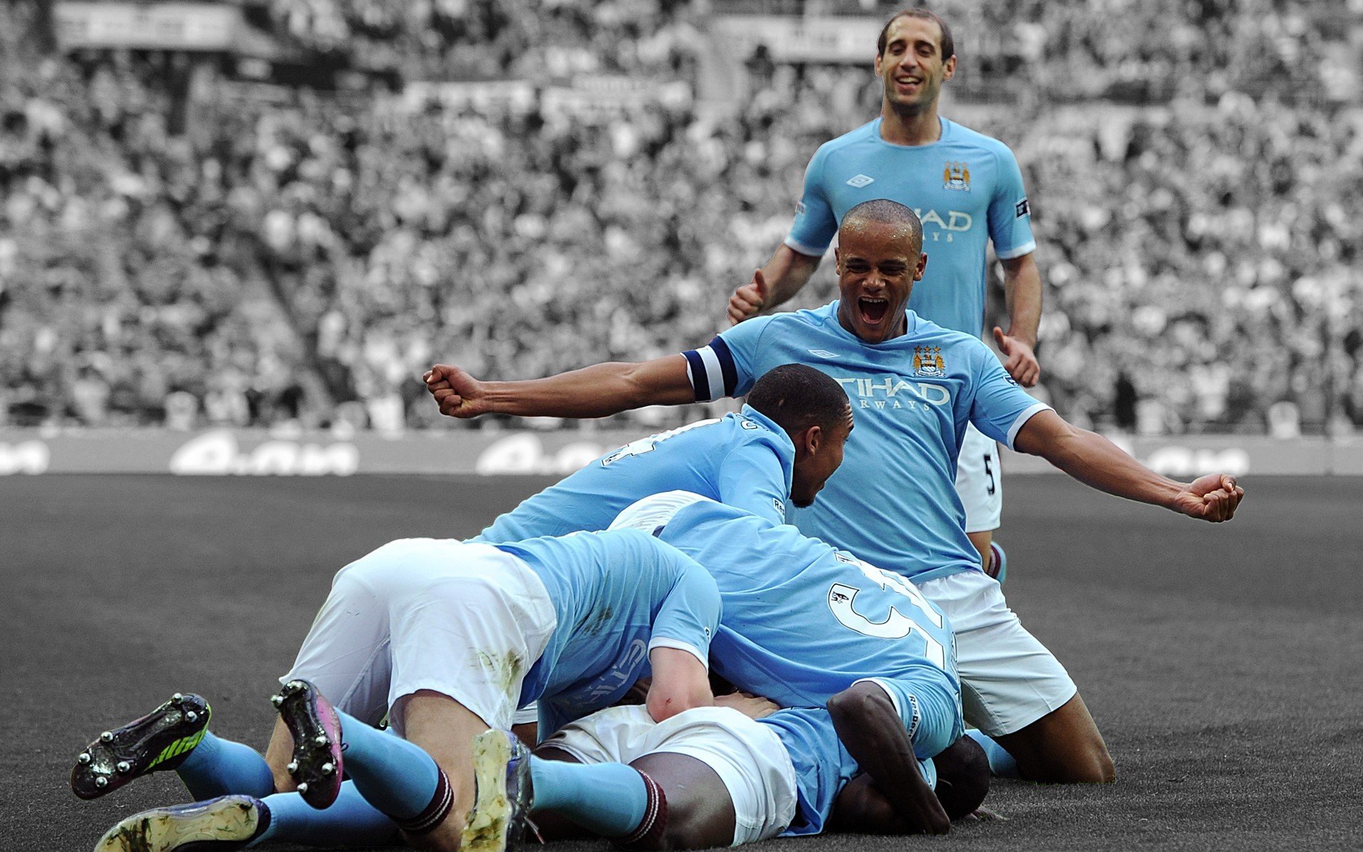 开云官网-37岁老炮封神夜！吉鲁告诉全世界，为什么法国队还得靠他